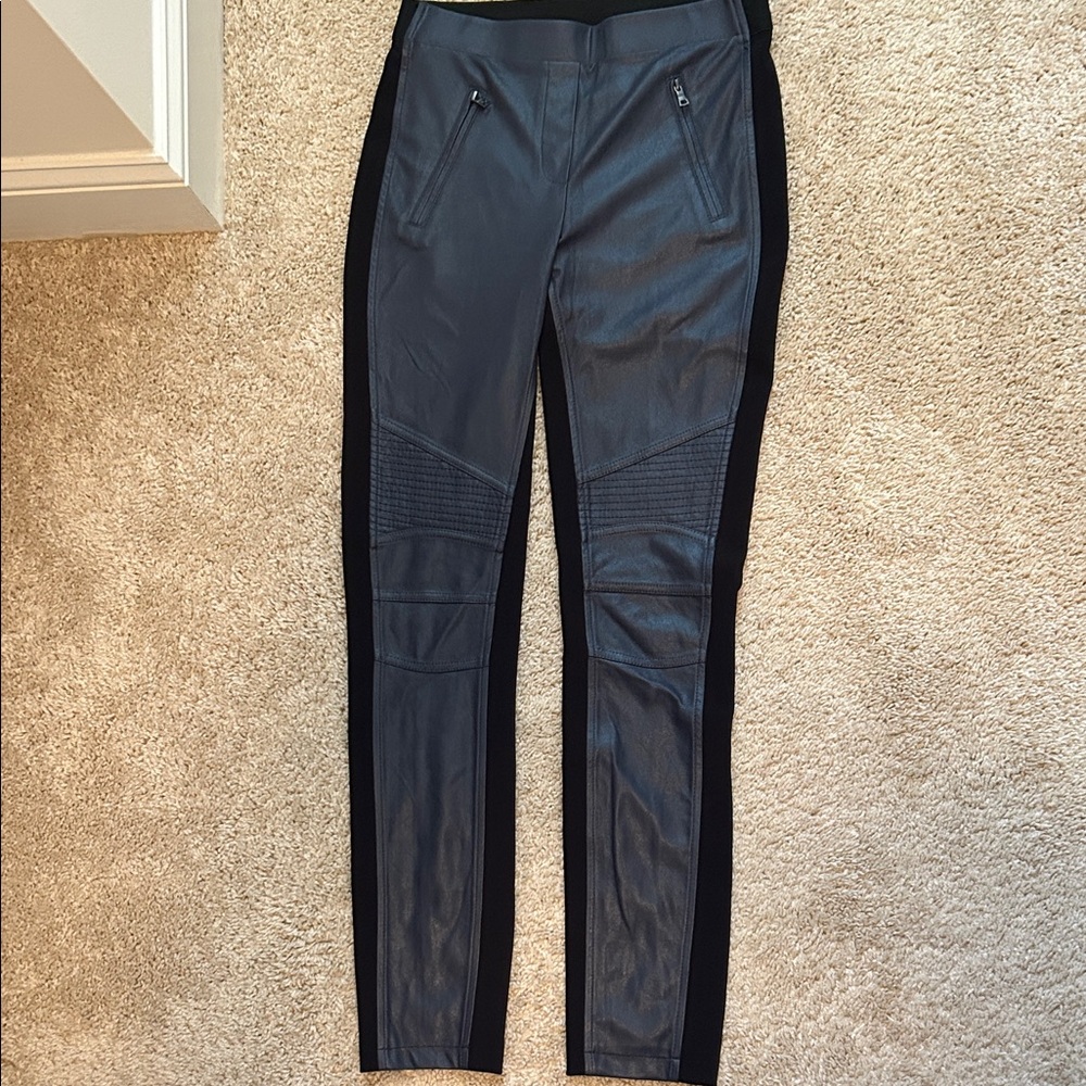 BCBG Leggings with Side Panels - Black/Charcoal